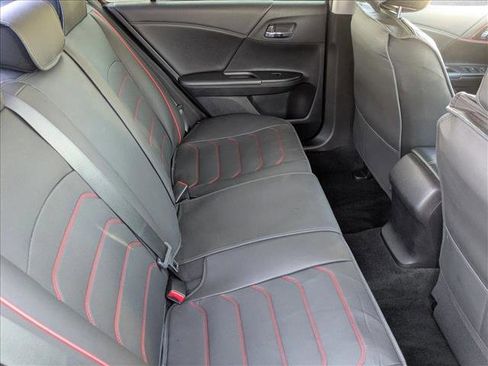 Used 2015 Honda Accord Sport image 18