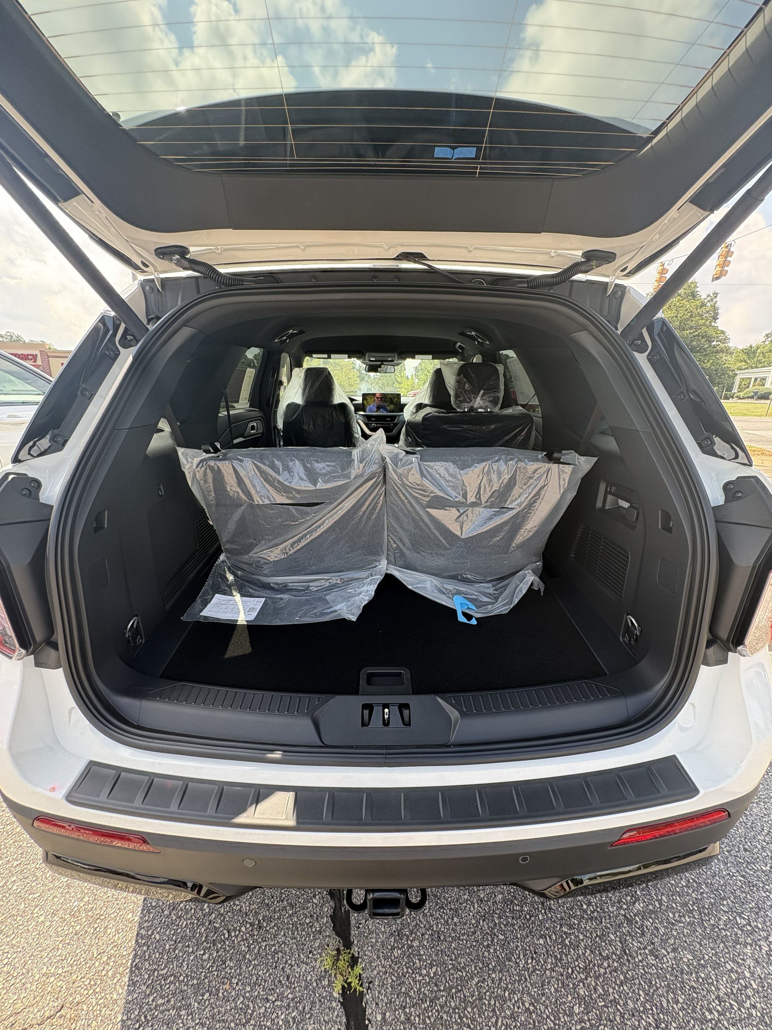 New 2026 Ford Explorer ST-Line w/ ST-Line Street Pack RWD image 6