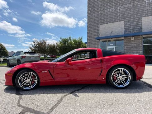 Used 2008 Chevrolet Corvette Z06 w/ Preferred Equipment Group RWD image 5
