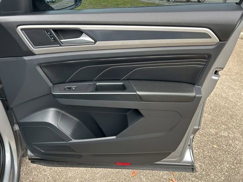 Certified 2020 Volkswagen Atlas Cross Sport SEL image 45