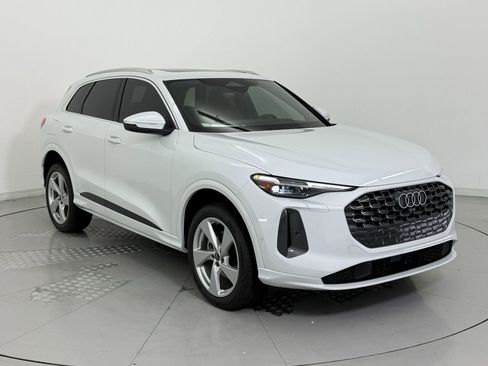 New 2025 Audi Q5 Premium Plus image 6