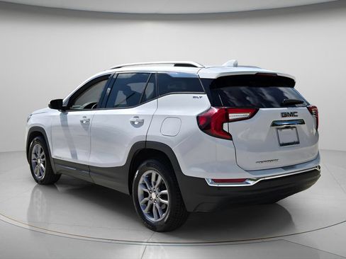 Used 2023 GMC Terrain SLT FWD image 8