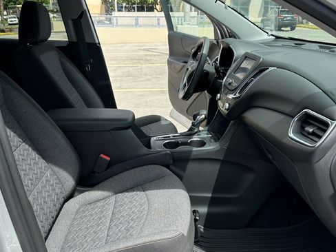 Used 2022 Chevrolet Equinox LT AWD/4WD image 16
