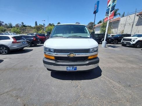 Used 2024 Chevrolet Express 2500 w/ Driver Convenience Package RWD image 3