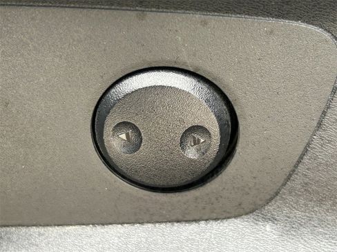 Used 2024 Nissan Pathfinder SV image 25