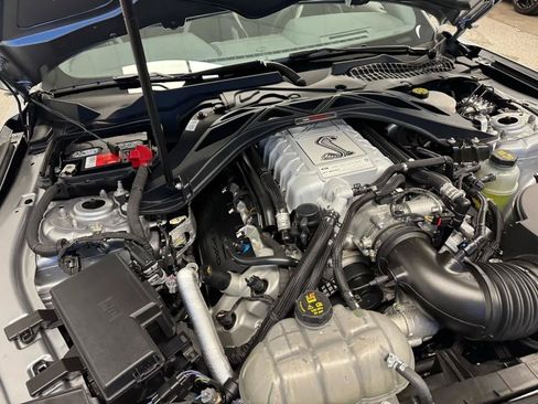 Used 2021 Ford Mustang Shelby GT500 w/ Carbon Fiber Track Pack RWD image 24