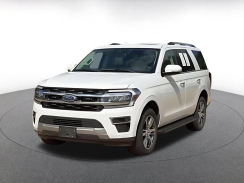 Used 2024 Ford Expedition Limited AWD/4WD image 7