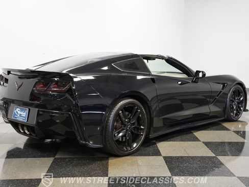 Used 2015 Chevrolet Corvette Stingray Coupe RWD image 13