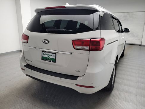 Used 2016 Kia Sedona LX w/ LX Essentials Premium Package FWD image 7