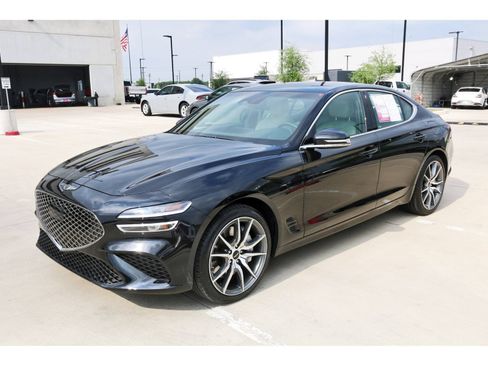 Used 2026 Genesis G70 2.5T RWD image 3