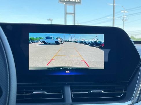 New 2026 Chevrolet Trax LT FWD image 27