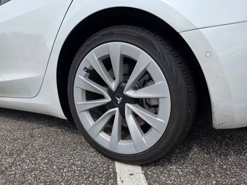 Used 2022 Tesla Model 3 Standard Range RWD image 28
