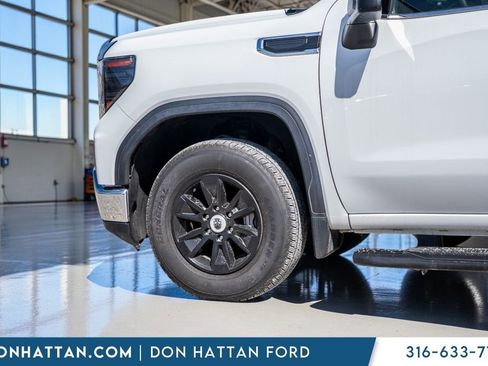 Used 2022 GMC Sierra 1500 SLE image 30