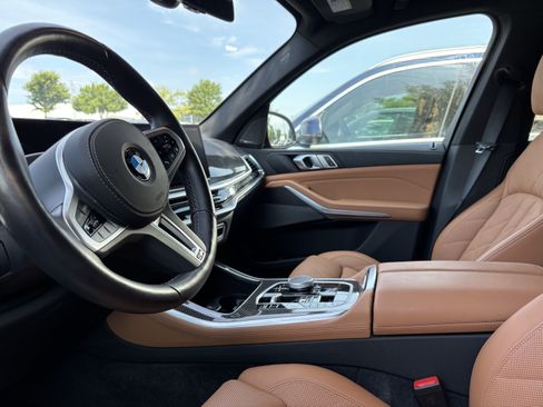 Used 2025 BMW X5 M60i w/ Climate Comfort Package AWD/4WD image 33