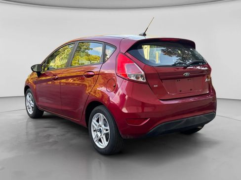 Used 2017 Ford Fiesta SE FWD image 3