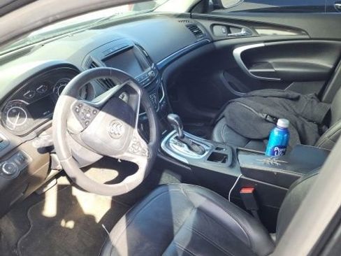 Used 2017 Buick Regal Sport Touring image 9