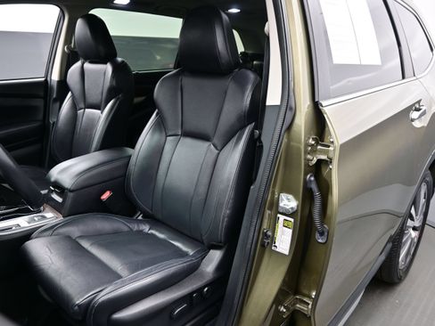 Used 2022 Subaru Ascent Touring AWD/4WD image 12
