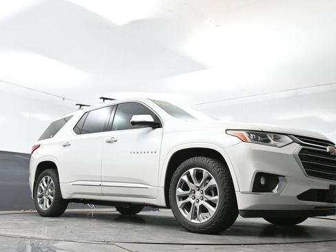 Used 2018 Chevrolet Traverse Premier AWD/4WD image 26