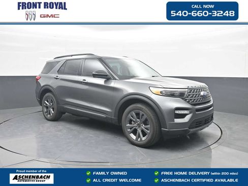 Used 2024 Ford Explorer XLT w/ Equipment Group 202A AWD/4WD image 1