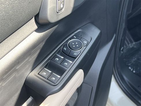 New 2025 Ford Ranger XLT w/ FX4 Off-Road Package image 15