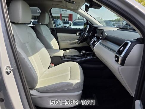Used 2023 Kia Sorento SX FWD image 19