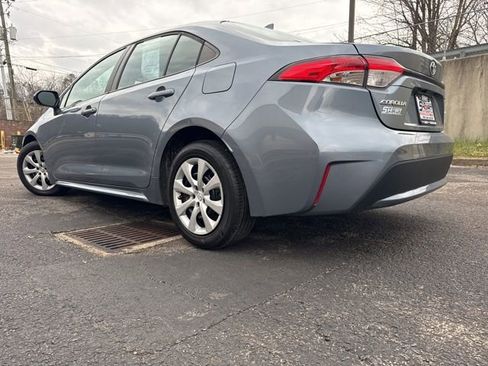 Used 2022 Toyota Corolla LE image 5