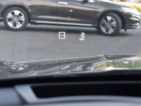 Used 2018 Honda Accord Touring image 35