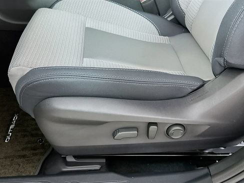 Used 2025 Subaru Outback Premium w/ Tech Package 1 AWD/4WD image 9