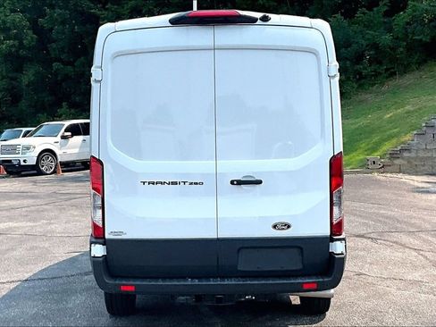 New 2026 Ford Transit 250 148 Medium Roof RWD image 4