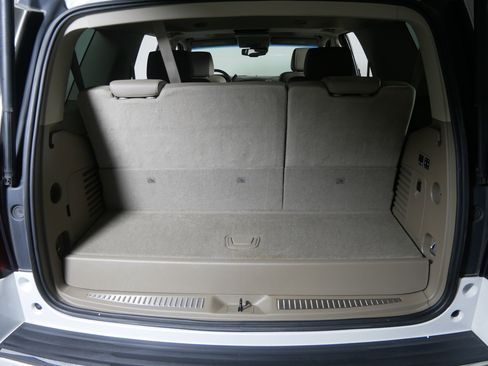 Used 2016 Chevrolet Tahoe LTZ image 18