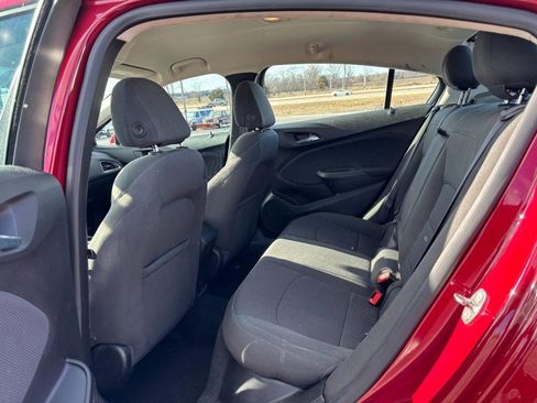 Used 2017 Chevrolet Cruze LT w/ Convenience Package image 10