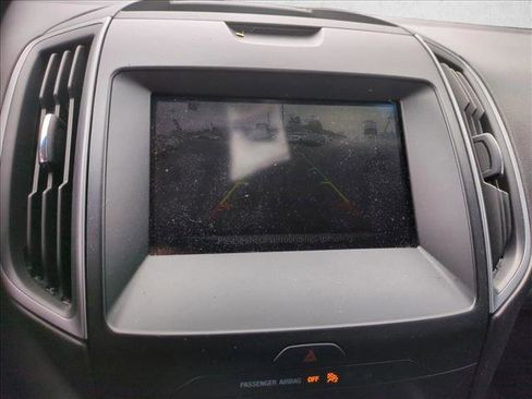 Used 2020 Ford Edge SE image 13