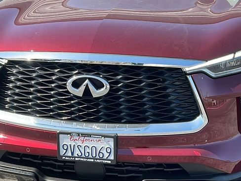 Used 2025 INFINITI QX60 Luxe w/ Vision Package AWD/4WD image 3