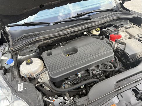 Used 2020 Ford Escape Titanium AWD/4WD image 46