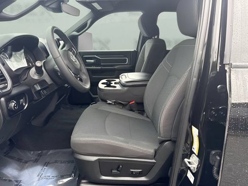 Used 2025 RAM 2500 Big Horn AWD/4WD image 6