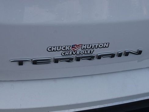 Used 2023 GMC Terrain SLT image 17