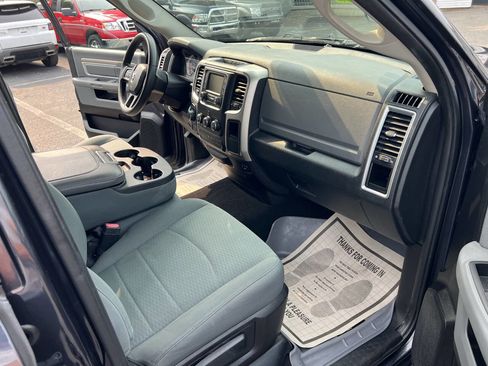 Used 2016 RAM 1500 Classic SLT image 10