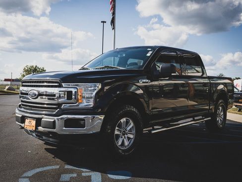 Used 2018 Ford F150 XLT w/ Equipment Group 301A Mid image 16
