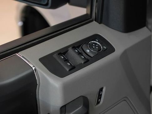 Used 2019 Ford F150 XLT w/ Equipment Group 302A Luxury image 38