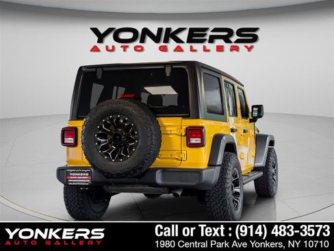 Used 2018 Jeep Wrangler Unlimited Sport S AWD/4WD image 8
