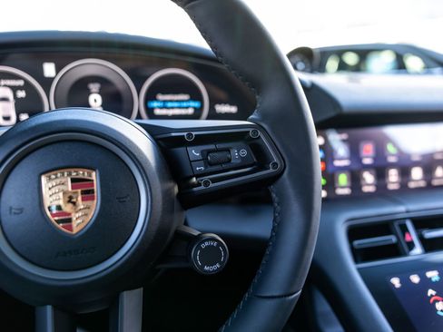 New 2026 Porsche Taycan RWD image 31