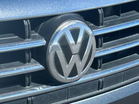 Used 2019 Volkswagen Jetta SEL FWD image 9