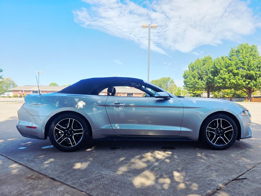 Used 2020 Ford Mustang Premium RWD image 19