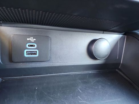 Certified 2025 Ford Mustang Coupe image 19