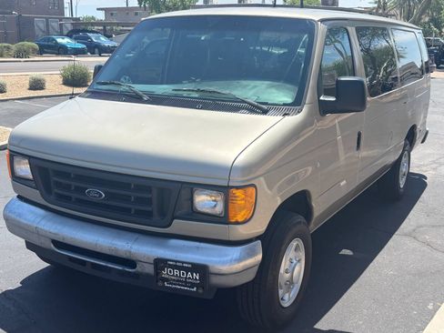 Used 2007 Ford E-350 and Econoline 350 XL RWD image 2
