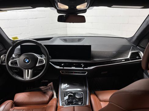 Used 2024 BMW X7 M60i AWD/4WD image 35