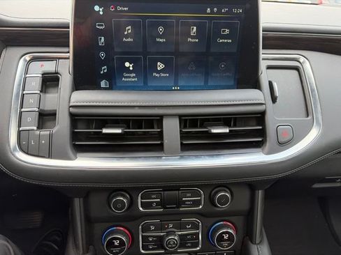 Used 2023 Chevrolet Tahoe Z71 w/ Luxury Package AWD/4WD image 11