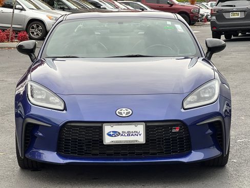 Used 2023 Toyota GR86 Premium image 9