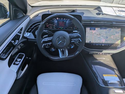 New 2026 Mercedes-Benz E 53 AMG e 4MATIC Sedan image 15