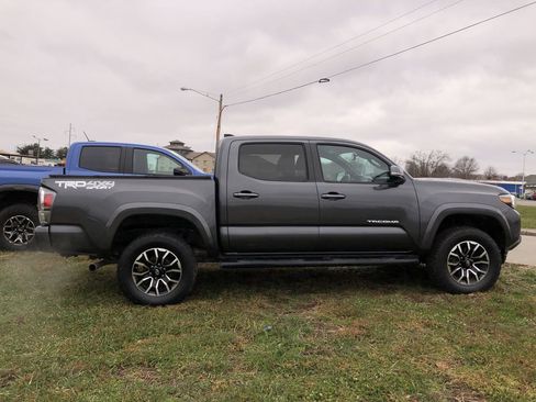 Used 2020 Toyota Tacoma 4x4 Double Cab image 6